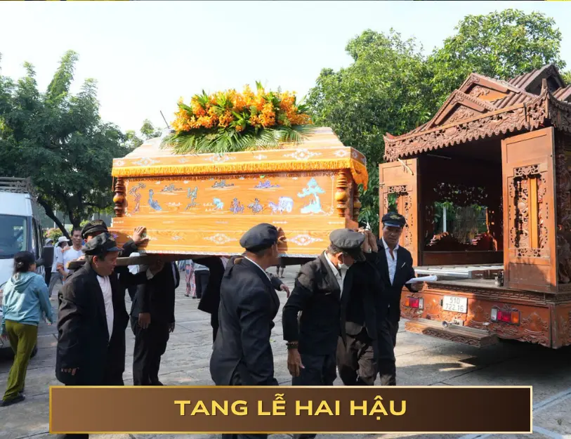 VẬN CHUYỂN ÁO QUAN TRONG VÀ NGOÀI NƯỚC